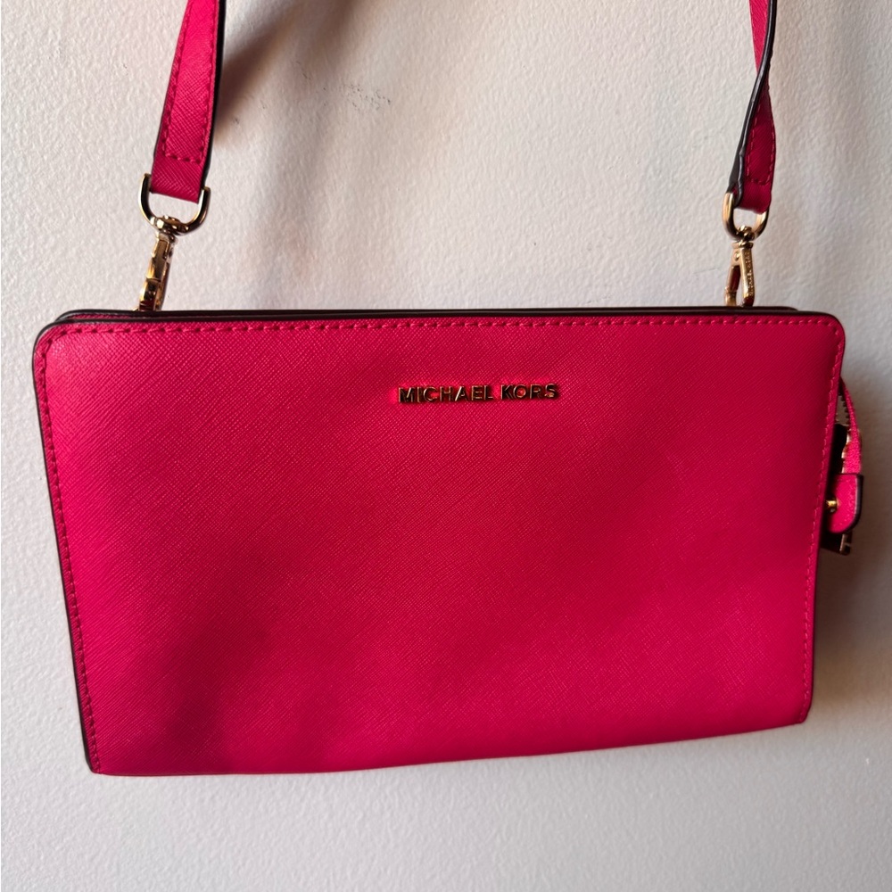 Michael Kors Pink Selma Crossbody